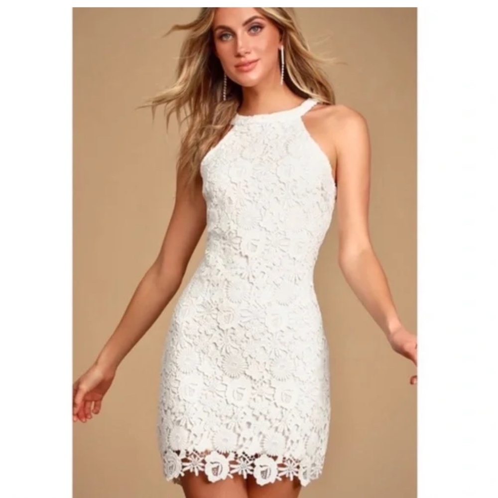 Lulu’s white lace halter neck sleeveless mini Dress in Sz. S Like New